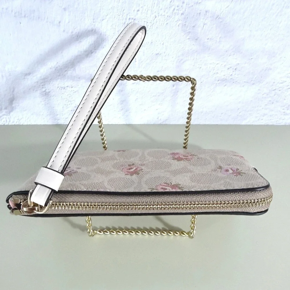 Coach Wristlet Corner Zip Signature Canvas Floral Print Sand Multi NEW
